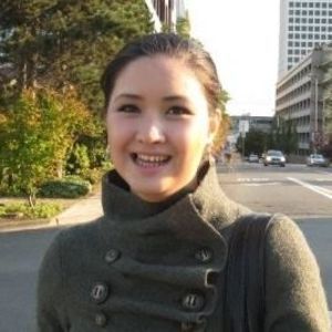 Meet your Posher, Iris